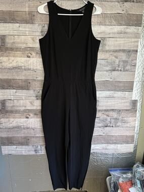 Athleta Brooklyn Women's Jumpsuit Size 6 Black Featherweight Stretch Travel